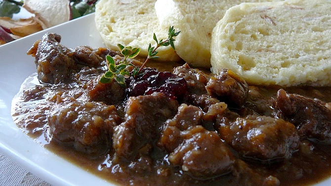 Pomalu pečená srnčí pochoutka, Pomalu pečená srnčí pochoutka