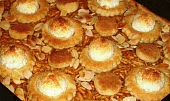 Křehké jablečno-makové řezy