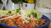 Penne ve smetanovo-rajčatové omáčce