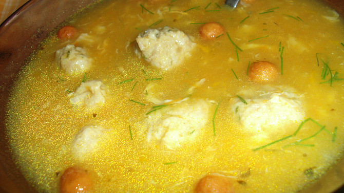 Zeleninová polévka z vepřové kosti s masovými kuličkami, Hotovo :-)