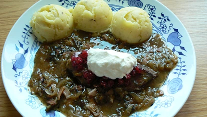 Vepřová játra na švestkách