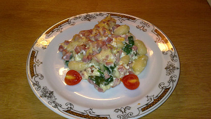 Gnocchi aneb noky se špenátem a slaninkou, hotový pokrm
