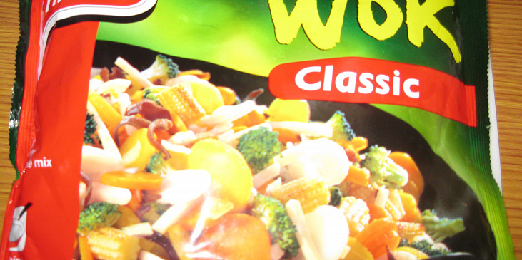 Kuřecí kousky se zeleninou Wok