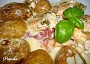 Zapečené kuřecí maso s bazalkou, slaninou a bramborama