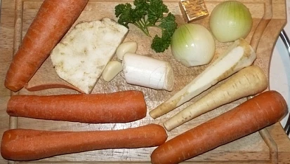 Zeleninová polévka s ovesnými vločkami, Zeleninka na hutnou polévku :-)