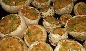 Mladé bedly zapečené s mletým masem a olomouckými tvarůžky, připraveno do trouby