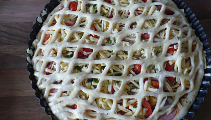 Pizza pod mřížkou