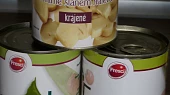 Kuřecí čtvrtky na fazolích s bylinkovou krustou