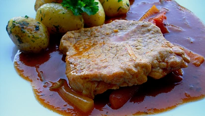 Bzenecký vepřový kotlet, Bzenecký vepřový kotlet