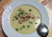 Krémová polévka z brambor a cukety