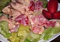 Pikantní zeleninovo-těstovinový salát