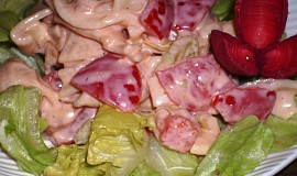 Pikantní zeleninovo-těstovinový salát