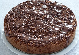 Čokodrobenkový koláč (čerstvě pocákaný čokoládou)