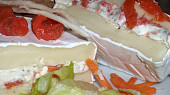 Plněný Camembert s bylinkami a "lososem"