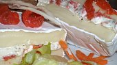 Plněný Camembert s bylinkami a "lososem"
