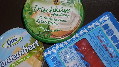 Plněný Camembert s bylinkami a "lososem"