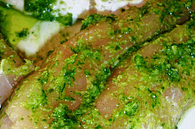 Nilský okoun v bazalkovo-parmezánovém pestu
