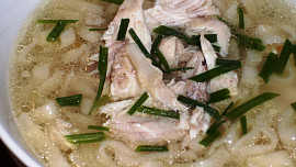 Domácí kuřecí "čínská" polévka