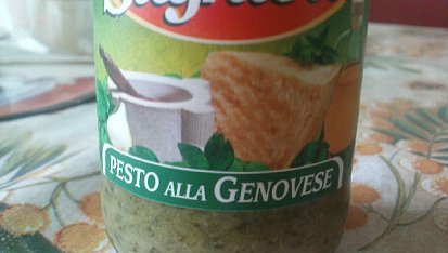 Dušené vepřové s paprikou, žampiony a pestem, Pesto ala Denovese