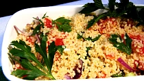 Kuskusový salát - tabbouleh