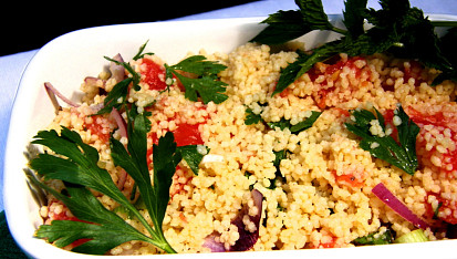 Kuskusový salát - tabbouleh