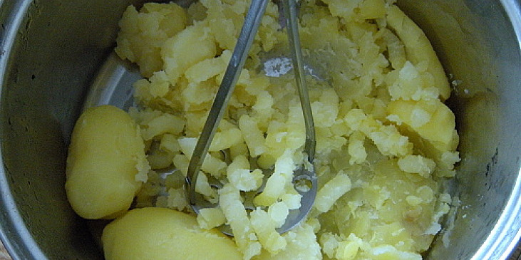 Uzená manděra (brambory rozšťoucháme)