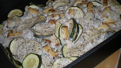 Zapečený květák s cuketou a tofu