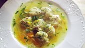 Kuřecí polévka s masovo-bylinkovými knedlíčky, Kuřecí polévka s masovo-bylinkovými knedlíčky