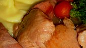 Krůtí kostky ve vlastní šťávě s brokolicí, Krůtí kostky ve vlastní šťávě s brokolicí