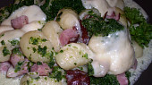 Zapečené gnocchi s uzenou krkovičkou, špenátem a mozzarellou
