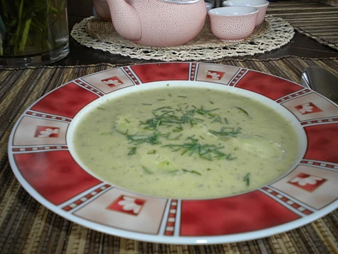 Okurková polévka