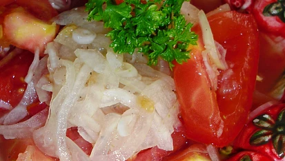 Cibulovo-rajčatový salát, Cibulovo-rajčatový salát