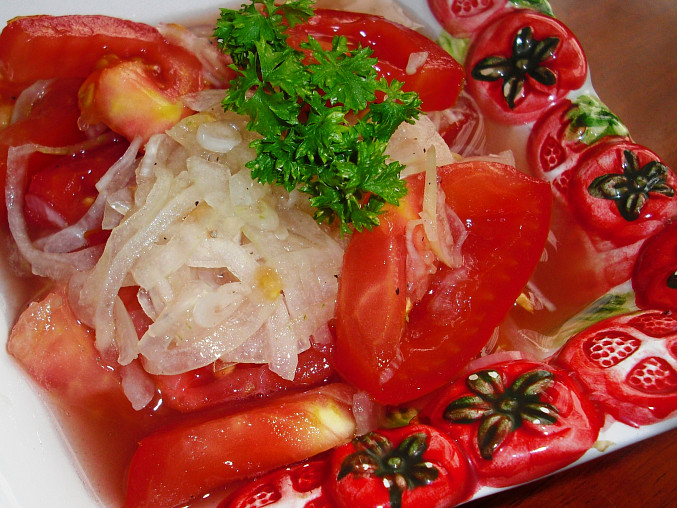 Cibulovo-rajčatový salát, Cibulovo-rajčatový salát