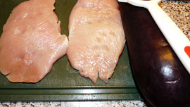 Krůtí prsa  s lilkem a paprikou v medové zálivce