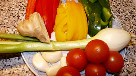 Krůtí prsa  s lilkem a paprikou v medové zálivce