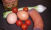 Vajíčka se salámem a cibulkou (...co potřebujeme...)