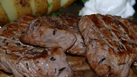 Telecí medailonky s tymiánem a hlívou