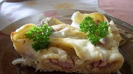 Mušle plněné uzeným kuřecím masem