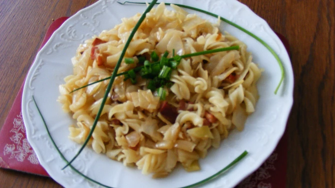 Těstoviny se zelím a anglickou slaninou, těstoviny se zelím