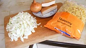 Těstoviny se zelím a anglickou slaninou
