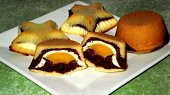 Trojbarevné muffiny