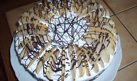 Tvarohový dort s hruškami a oříšky