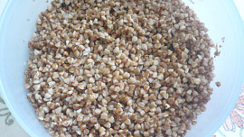 Pohanková polévka s uzeným masem