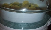 Pařené brambory s brokolicí a sýrem  (Parní hrnec) (paříme 35 minut)