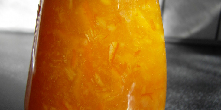 Pomerančová marmeláda (hotova a ccastecne prekrajena)