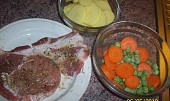 Vepřové maso na česneku se zeleninou-(Parní hrnec)