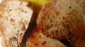 Tuňák steak s hranolky, Tuňák steak s „ hranolama “