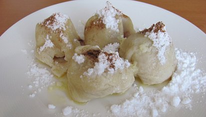 Ovocné knedlíky z tvarohového těsta