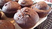 Veselé muffiny s čokofloky