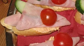 Kanapky s pomazánkovým máslem